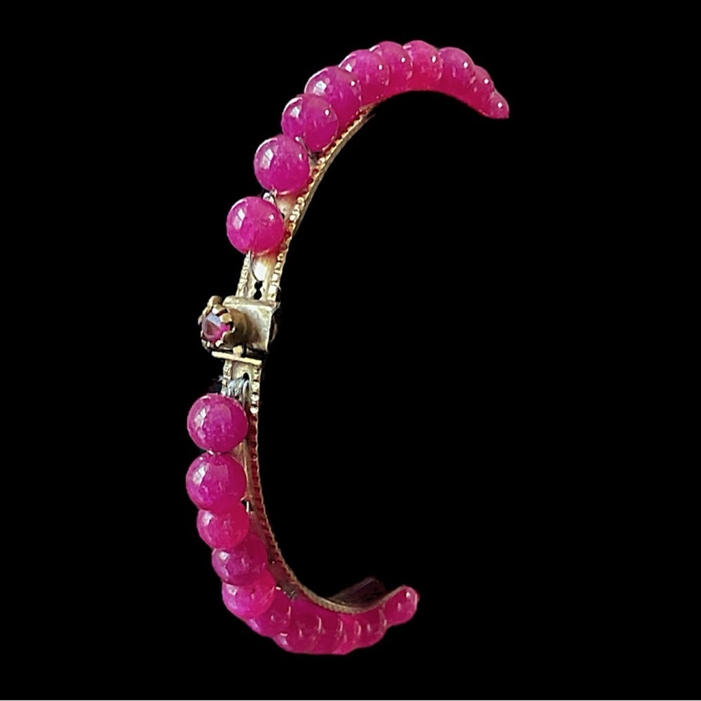 Antique Gemstone Bead Bracelet Garnet Clasp